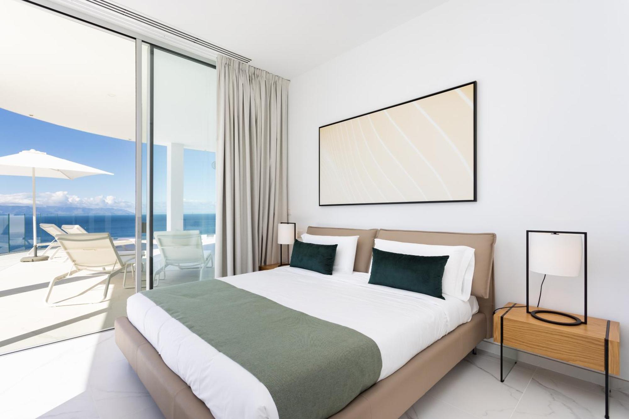 Crystal I Luxury Apartments By Enjoyahome Acantilado de los Gigantes Exterior photo