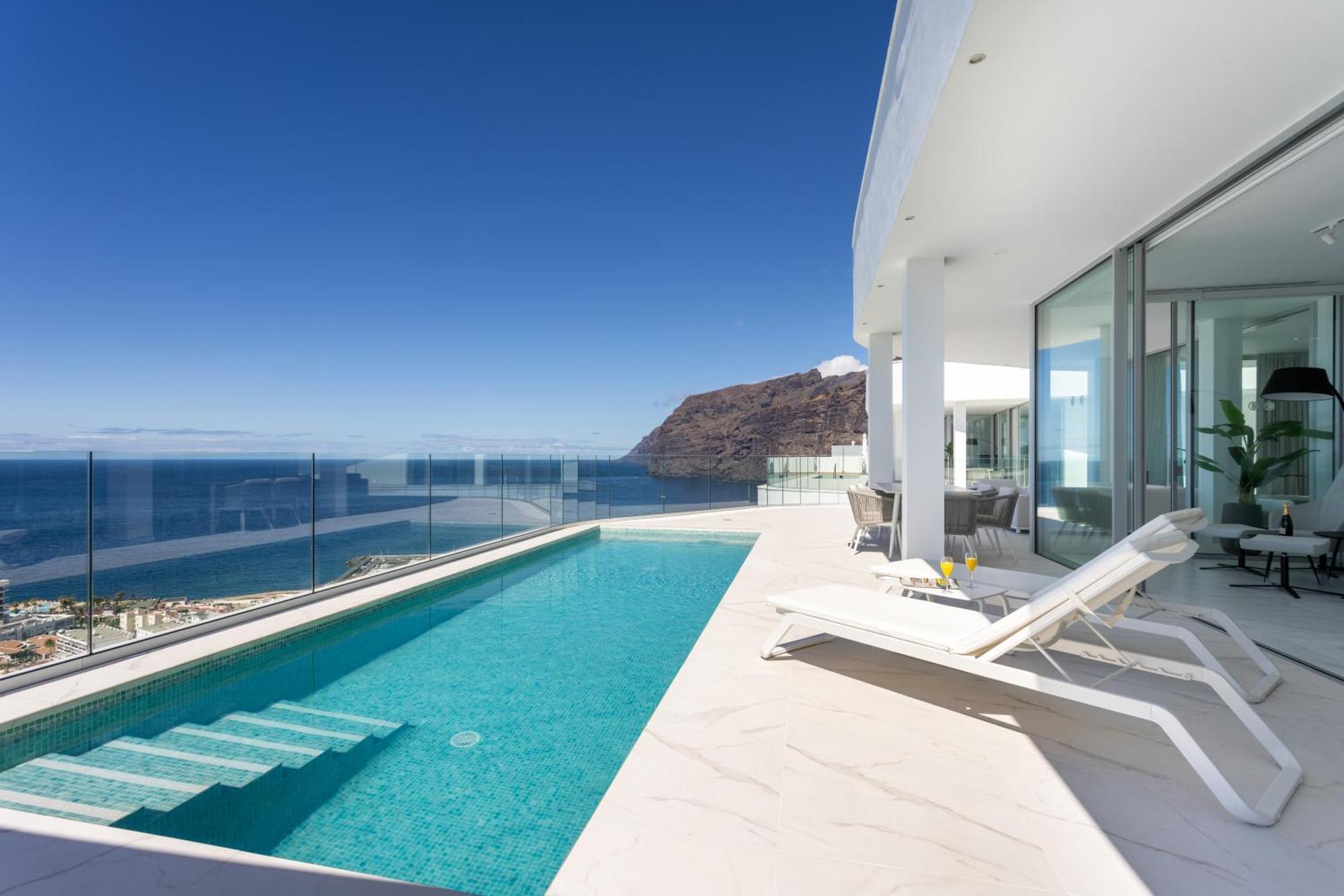 Crystal I Luxury Apartments By Enjoyahome Acantilado de los Gigantes Exterior photo