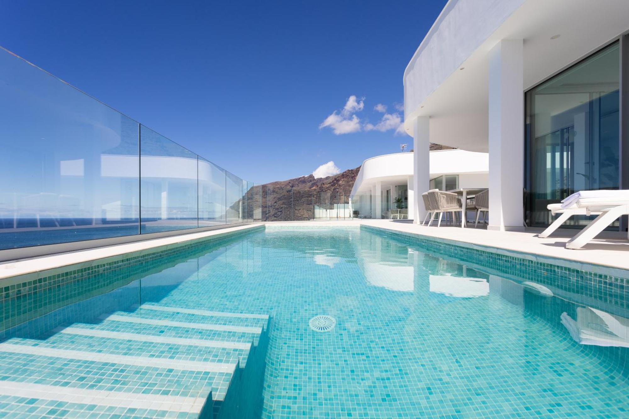Crystal I Luxury Apartments By Enjoyahome Acantilado de los Gigantes Exterior photo