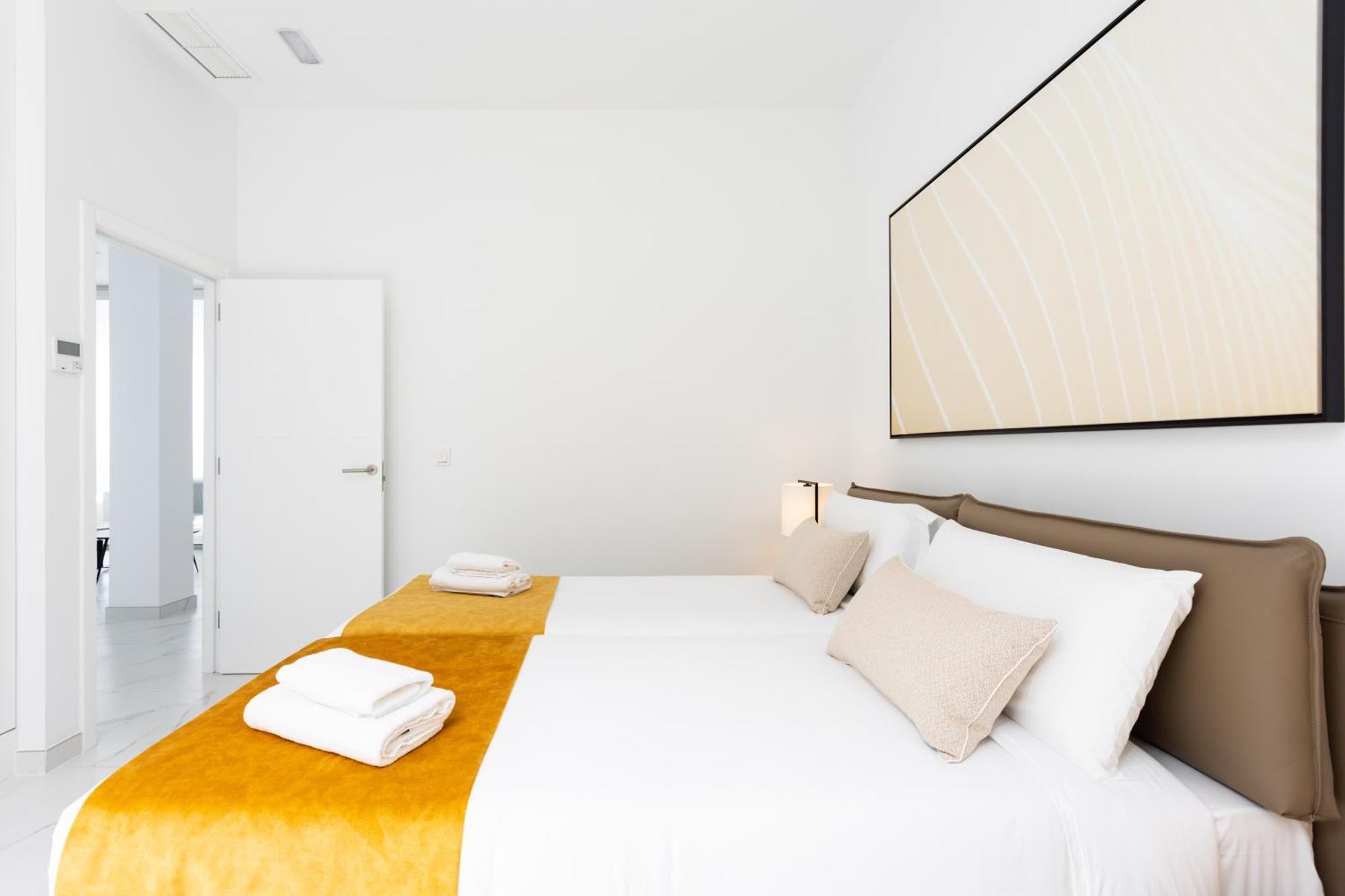 Crystal I Luxury Apartments By Enjoyahome Acantilado de los Gigantes Exterior photo