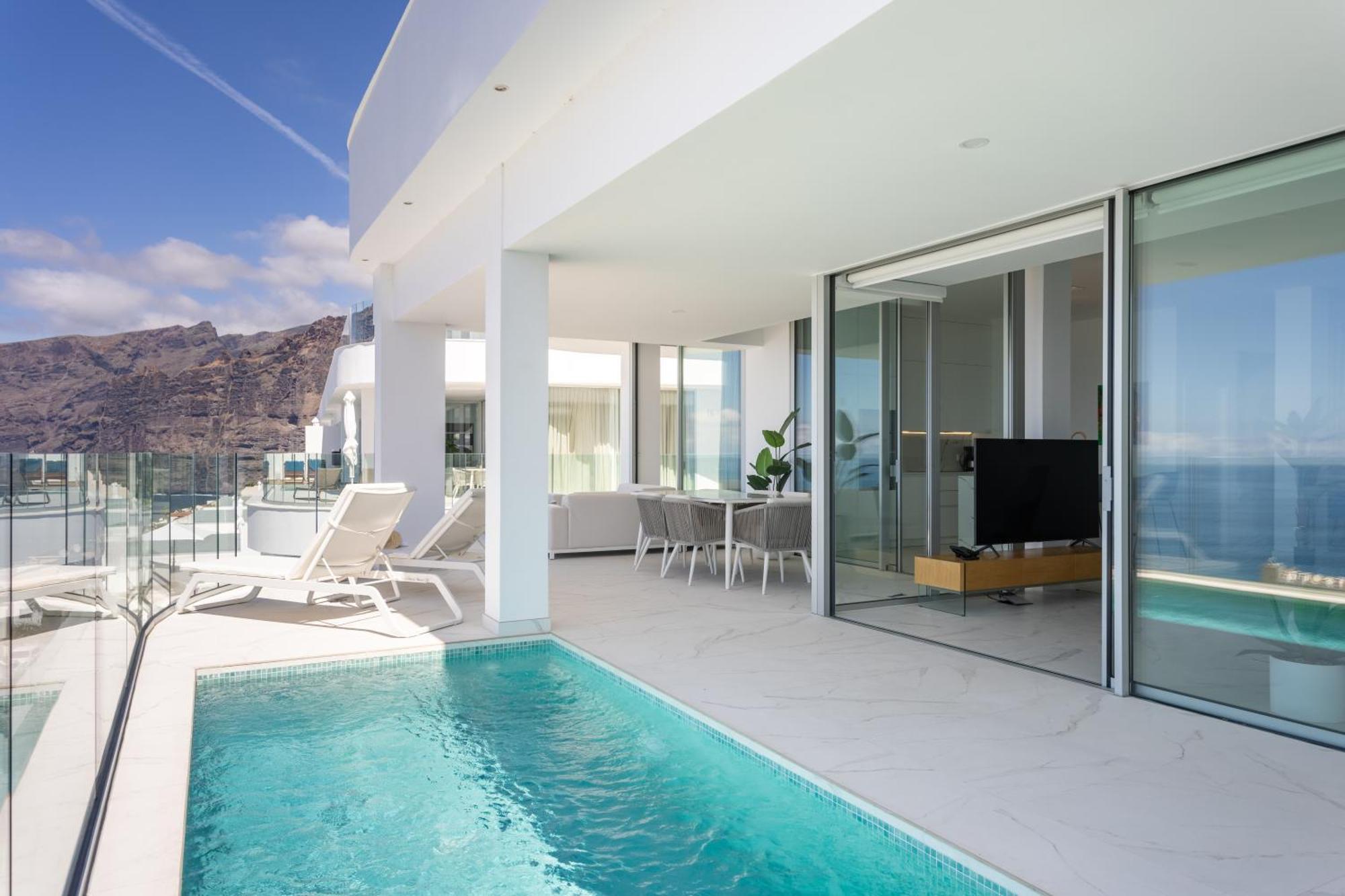 Crystal I Luxury Apartments By Enjoyahome Acantilado de los Gigantes Exterior photo