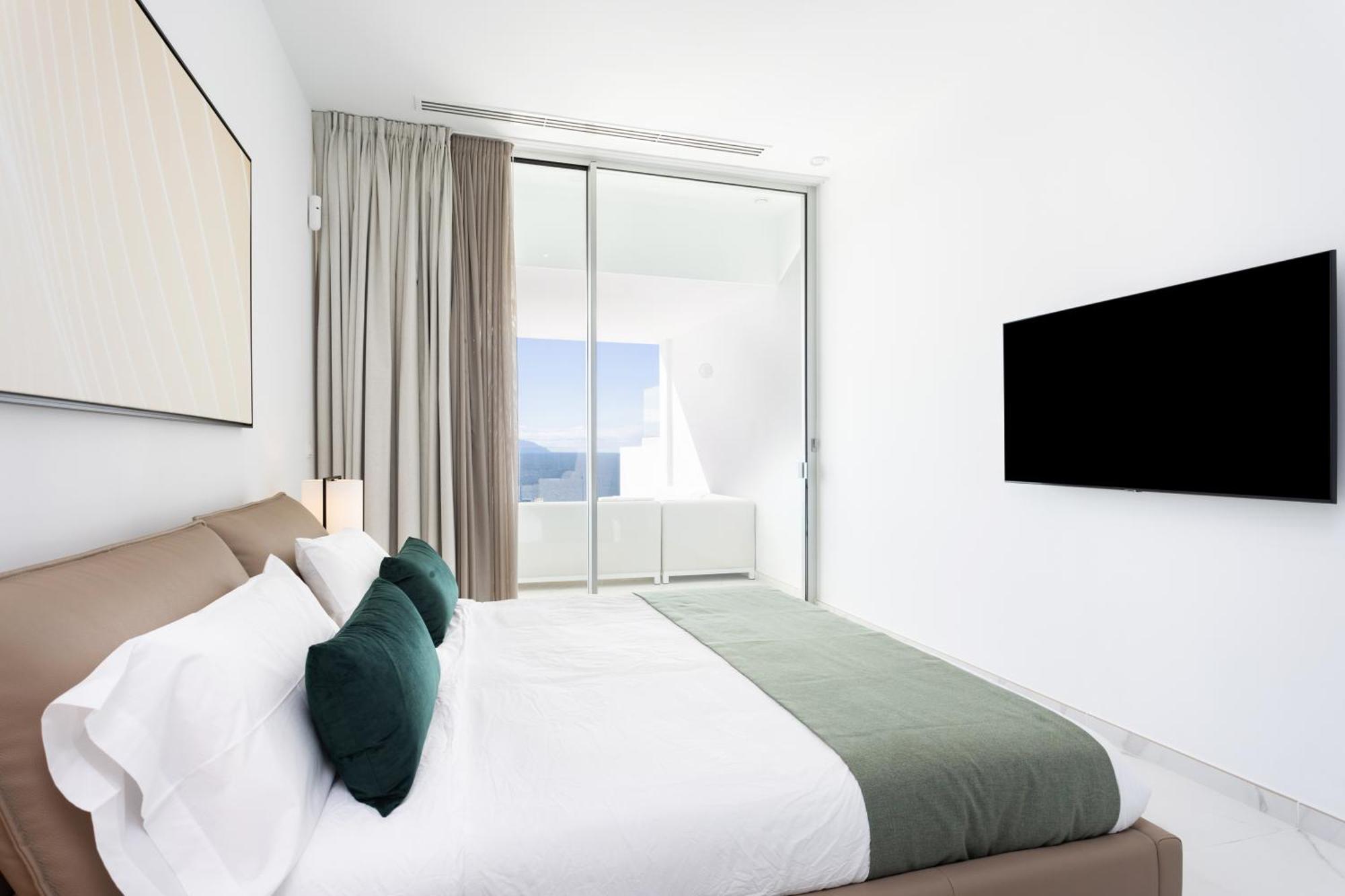 Crystal I Luxury Apartments By Enjoyahome Acantilado de los Gigantes Exterior photo