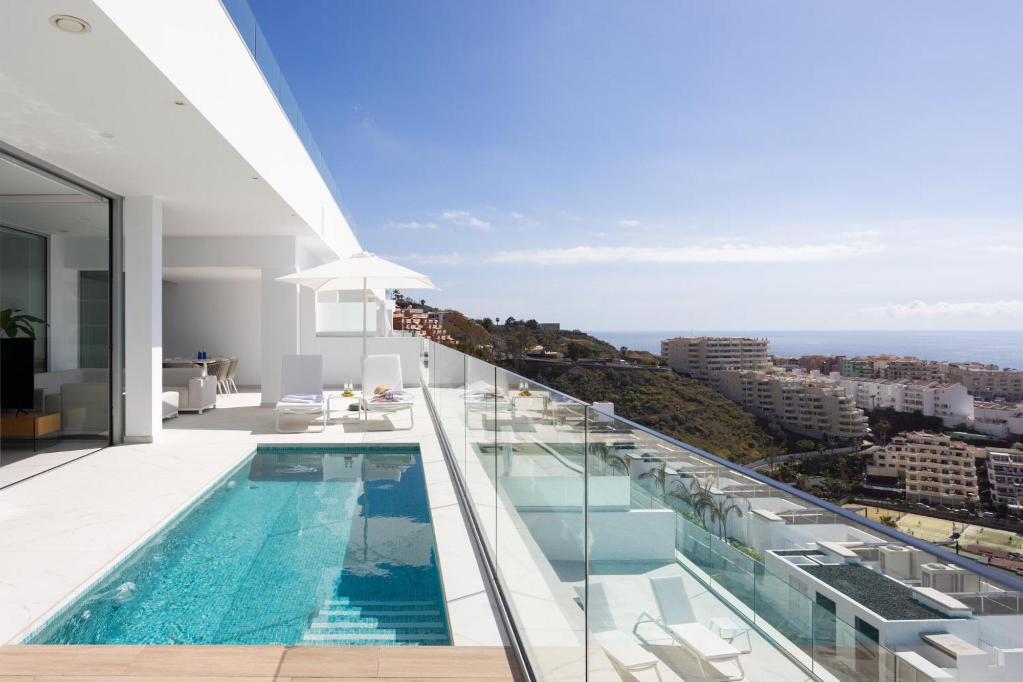 Crystal I Luxury Apartments By Enjoyahome Acantilado de los Gigantes Exterior photo